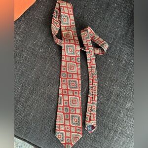 Vintage Polo Ralph Lauren Silk Tie Made in USA Burgundy Geometric Medallion